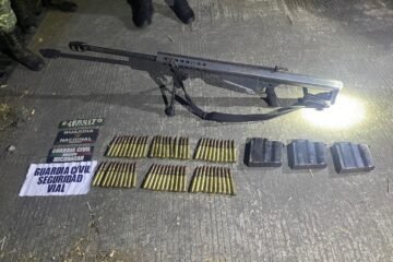 Guardia Civil asegura arma de alto calibre y vehículo robado en Uruapan